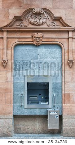 Hæveautomat maskine