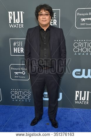 LOS ANGELES - JAN 12:  Bong Joon-ho arrives for the 25th Annual Critics' Choice Awards on January 12, 2020 in Santa Monica, CA