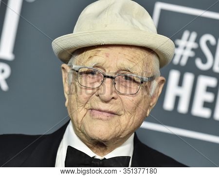 LOS ANGELES - JAN 12:  Norman Lear arrives for the 25th Annual Critics' Choice Awards on January 12, 2020 in Santa Monica, CA