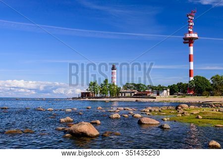 The Picturesque Coast Of The Gulf Of Finland. Beautiful Summer View Of The Baltic Sea Coastline, Len