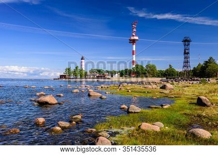 The Picturesque Coast Of The Gulf Of Finland. Beautiful Summer View Of The Baltic Sea Coastline, Len