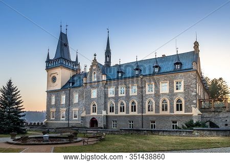 Zruc Nad Sazavou, Czech Republic - A Beautiful Gothic Castle In Zruc Nad Sazavou In Winter. Central 