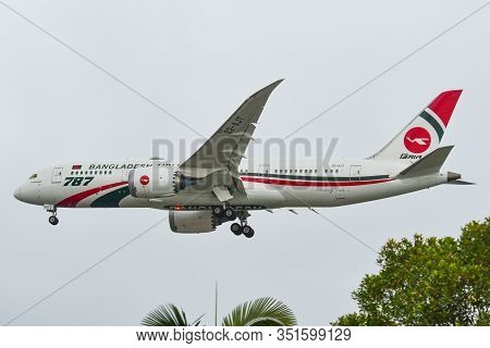 Airplane Landing At Singapore Changi Airport