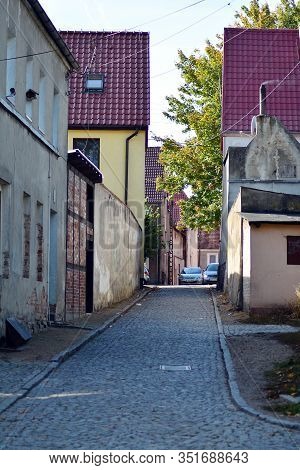 Trzcinsko-zdroj, Poland.8 October 2018. Old Urban Buildings In Town Trzcinsko-zdroj In Western Polan