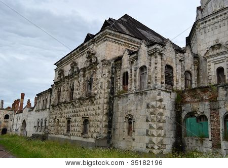 Forladte Feodorovsky gorodok i Tsarskoye Selo