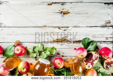 Rosh Hashanah Celebration Background