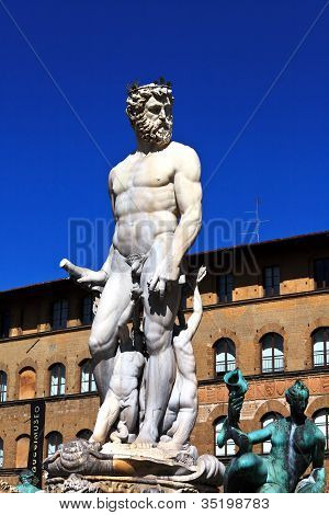 Estatua de Neptuno