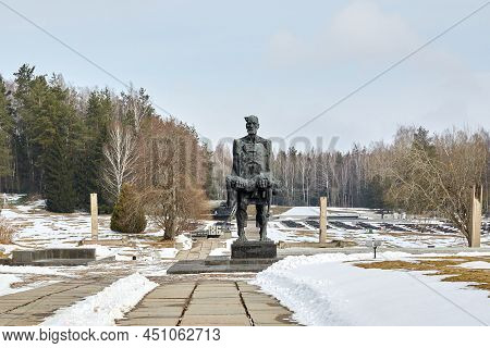 Khatyn, Belarus - March 13, 2021 Memorial Complex. Sculpture - The Unconquered Man - Father And Dead