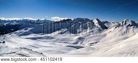 Large Winter Landscape Panorama Picture Winter Above Davos On The Chorbschhorn Graubunden. Ski Touri