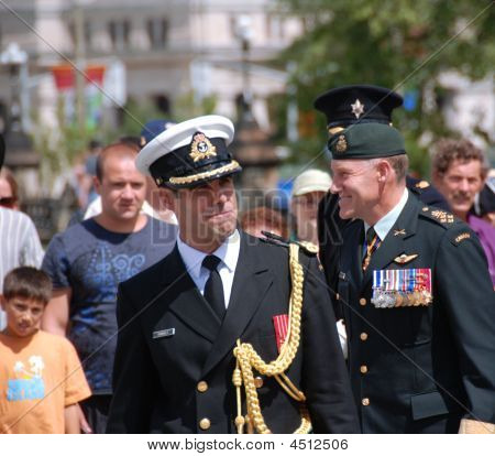 Gral Natynczyk And Thibault