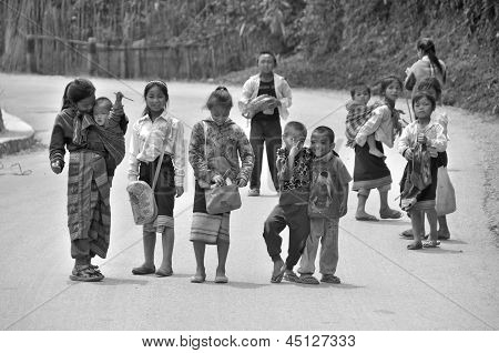 Laotische Hmong-Kinder