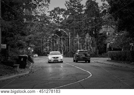 Toronto, Canada - 10 09 2018: Autumn View Along Wells Hill Ave In Casa Loma Neighborhood Of Toronto 