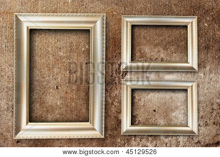 Cornice colore oro