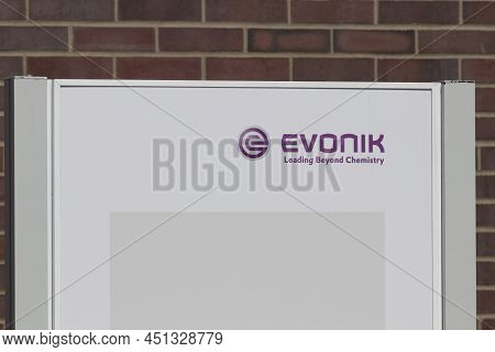 Lafayette - Circa March 2022: Evonik Industries Sign With Copy Space. Evonik Produces Specialty Chem