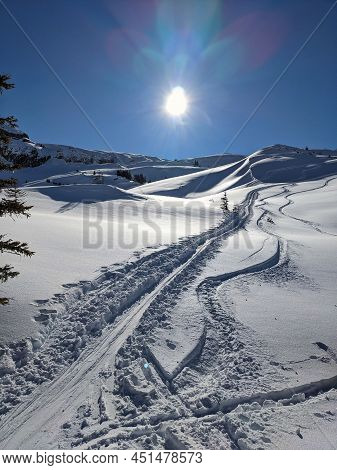 Ski Tour In Switzerland. Mountaineering With Ski On The Mountain Silberen In The Canton Of Glarus Ur