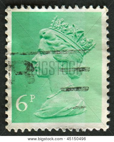 UK-เซอร์กา 1971:A แสตมป์ที่พิมพ์ในประเทศอังกฤษแสดงรูปของ Elizabeth II เป็นพระมหากษัตริย์รัฐธรรมนูญของ 16 
