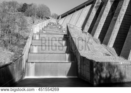 Wimbleball Dam