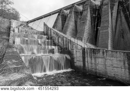 Wimbleball Dam