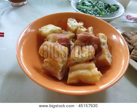 ปาท่องโก๋ขนมและอาหาร