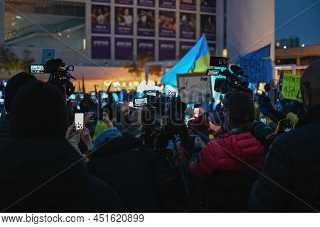 Tel Aviv. Israel - March 20, 2022: Rally In Support Of Ukraine In Tel Aviv On Habima Square. Broadca