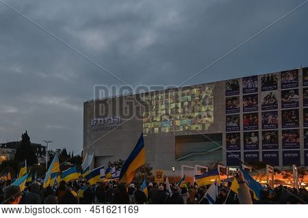 Tel Aviv. Israel - March 20, 2022: Rally In Support Of Ukraine In Tel Aviv On Habima Square. Broadca