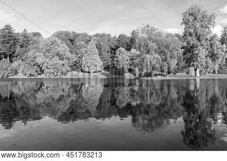Stourhead House And Gardens