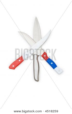 Couteaux métal isolé sur fond blanc