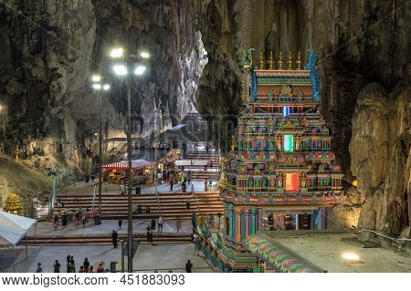 Gombak, Malaysia - 03 February, 2020: Batu Caves Is A Limestone Hill That Has A Series Of Caves And 