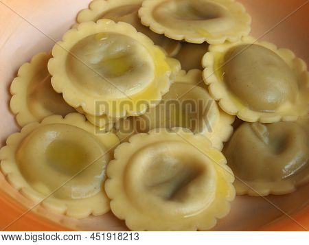 Ravioli Agnolotti Pasta Food