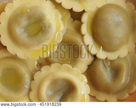 Ravioli Agnolotti Pasta Food