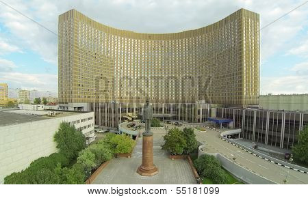 MOSCOW - SEP 09: (view from unmanned quadrocopter) Cosmos hotel with statue of Charles de Gaulle, on Sep 09, 2013 in Moscow, Russia. Charles de Gaulle - French general and statesman.