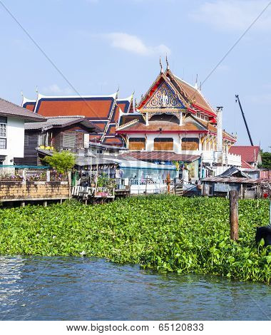 Temple At The River Mae Nam Chao Phraya