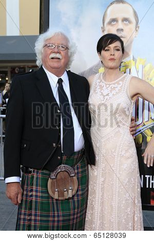 LOS ANGELES - MAY 15:  Ronald MacFarlane, Rachael MacFarlane at the 