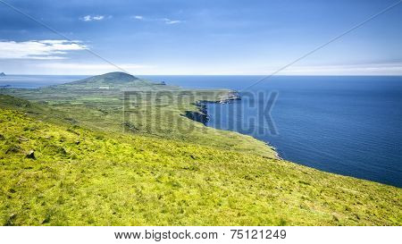 An image of the irish landscape at Portmagee