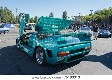 Vector Avtech Wx-3 At The Supercar Sunday Electric Vehicle
