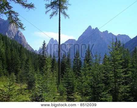 Panorama della Val Pusteria, Dolomiti, Italia