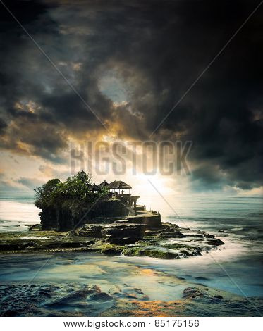the Tanah Lot temple, in Bali island, indonesia