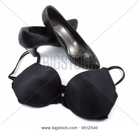 Schuhe und BH