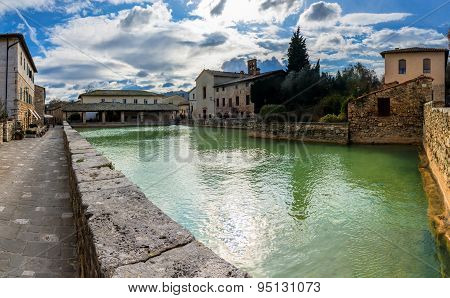 Bagno Vignoni Medieval Village In Tuscany