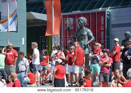 Canadian fans