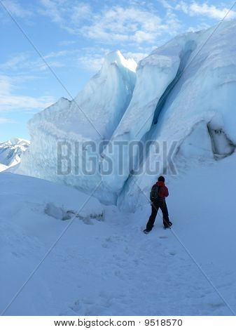 Alaska buzul çatlaklar