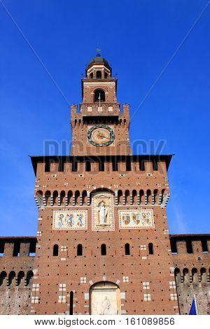 Sforza Castle Castello Sforzesco is a castle in Milan, Italy, was built in the 15th century by Francesco Sforza, Duke of Milan.