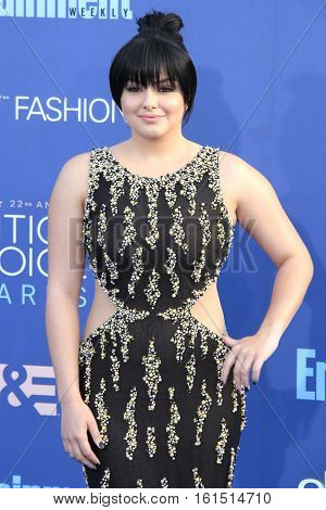 SANTA MONICA - DEC 11: Ariel Winter at The 22nd Annual Critics' Choice Awards at Barker Hangar on December 11, 2016 in Santa Monica, California