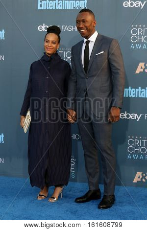 LOS ANGELES - DEC 11:  Amatus Sami-Karim, Mahershala Ali at the 22nd Annual Critics' Choice Awards at Barker Hanger on December 11, 2016 in Santa Monica, CA