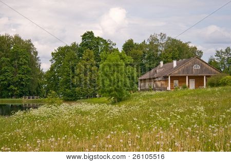 Viaggiare in Russia. Regione di Pskov. Trigorskoye immobiliare