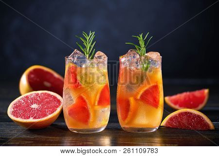 Grapefruit And Fresh Rosemary To Prepare A Refreshing Summer Mar