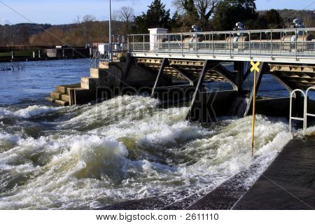 Weir