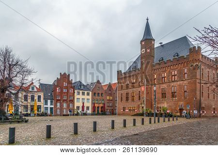 Town Hall (rathhaus) On Market Square In Kalkar, Germany