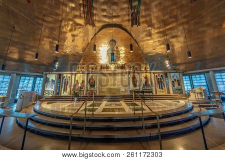 Oakland, California - September 30, 2018: Altar Of The Ascension Greek Orthodox Cathedral Of Oakland