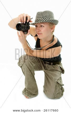 kobieta z aparatu fotograficznego na biały